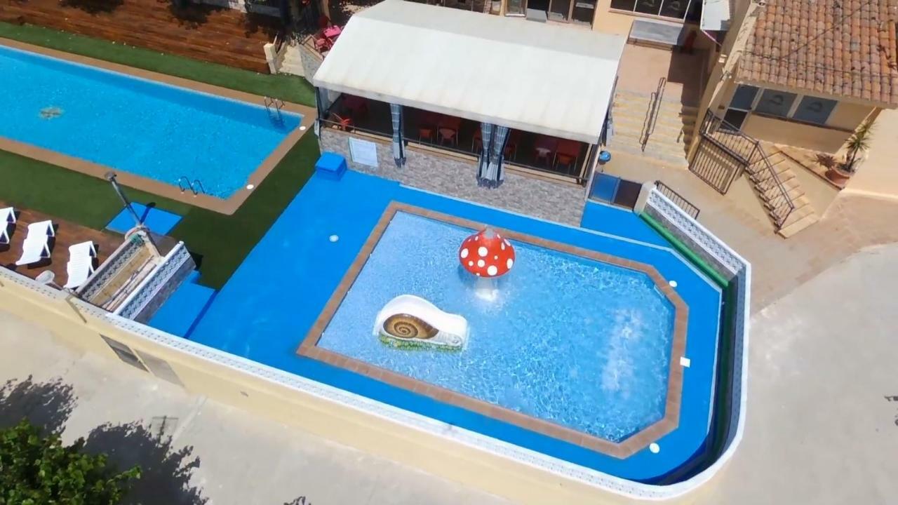 Camping Victoria Canet De Mar Buitenkant foto